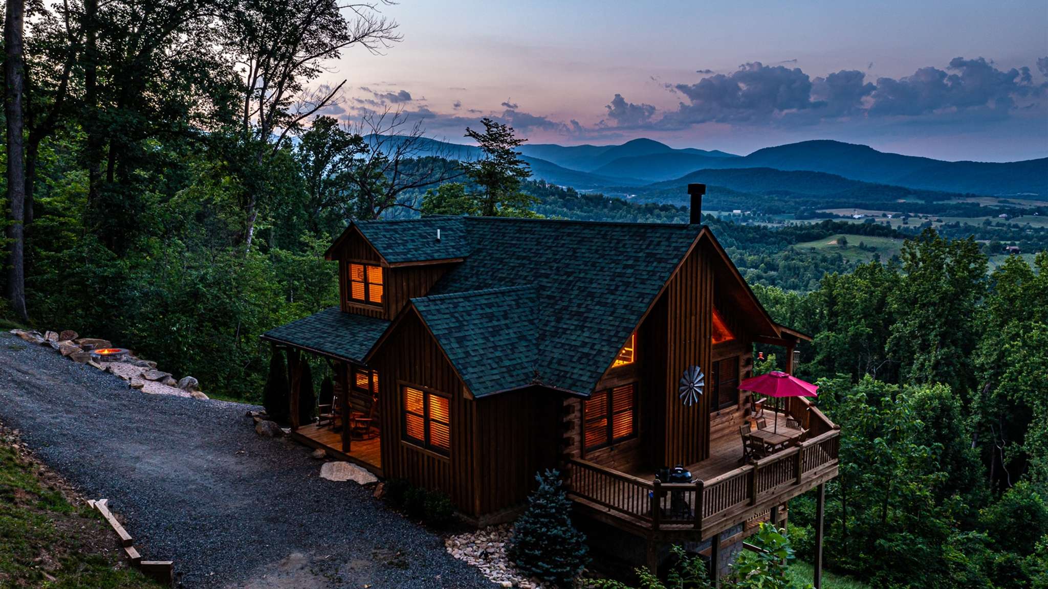 Mountain Cabin Retreat – A Perfect Last Minute Travel Idea